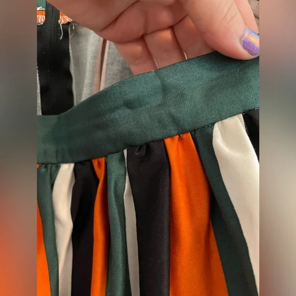 Collectif Jasmine Pumpkin Striped Halloween Swing Skirt - Picture 6 of 8